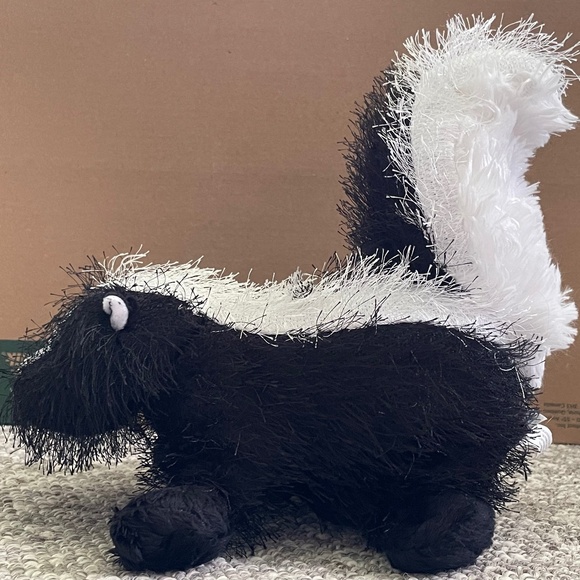 4/$25 Webkinz Skunk - Picture 4 of 4